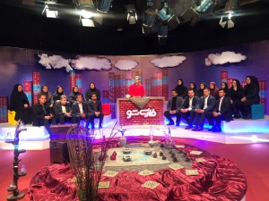 حضور جمعی از همکاران در برنامه تلویزیونی فارسی شو
